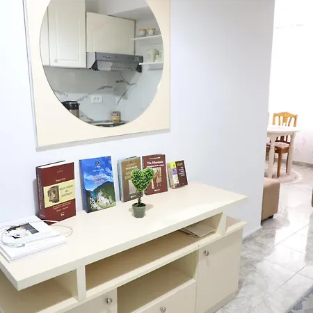 Robert Center Apartmán