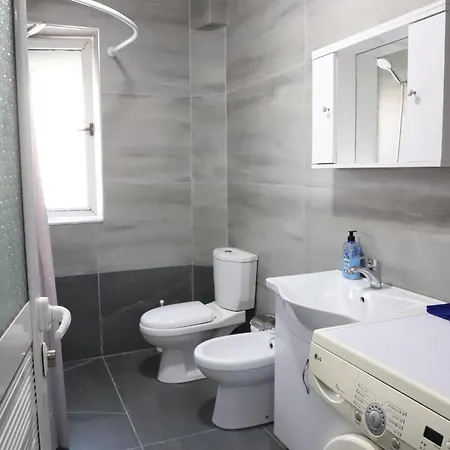 Апартаменты Robert Center *