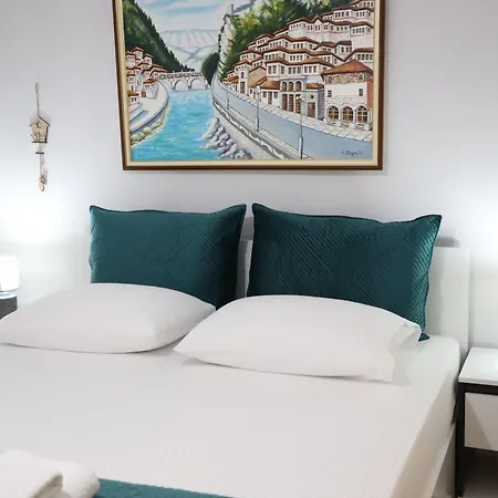 Robert Center Lägenhet *