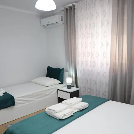 Robert Center Апартаменты *