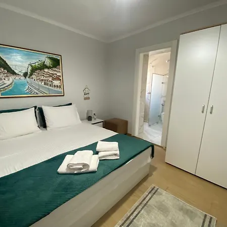 Robert Center Apartamento Berati