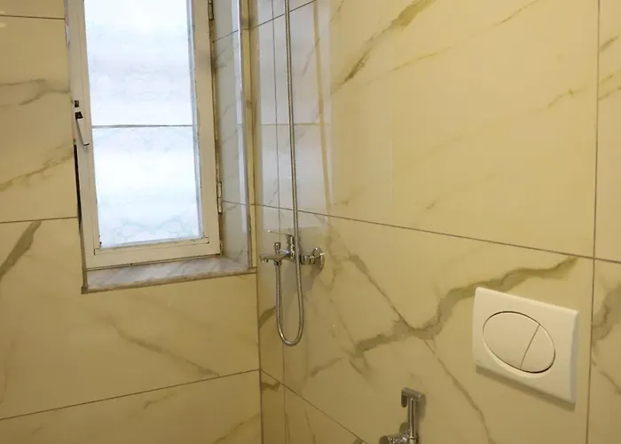 Robert Center 培拉特