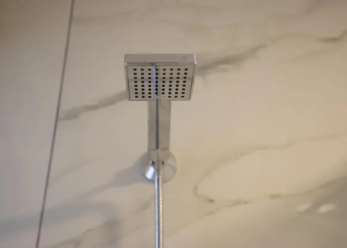 Robert Center * 培拉特